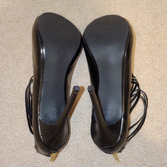 Size 10 Steve Madden Messy Pump like new - Picture 3 of 5